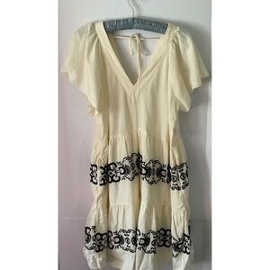 Old Navy Womens Cream Embroidered Tiered Mini Dress V-Neck Flutter Sleeve L NEW